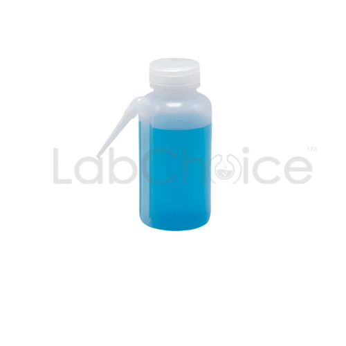 Plastic wash bottle with fixed straw, squeezable lab bottle for dispensing liquids